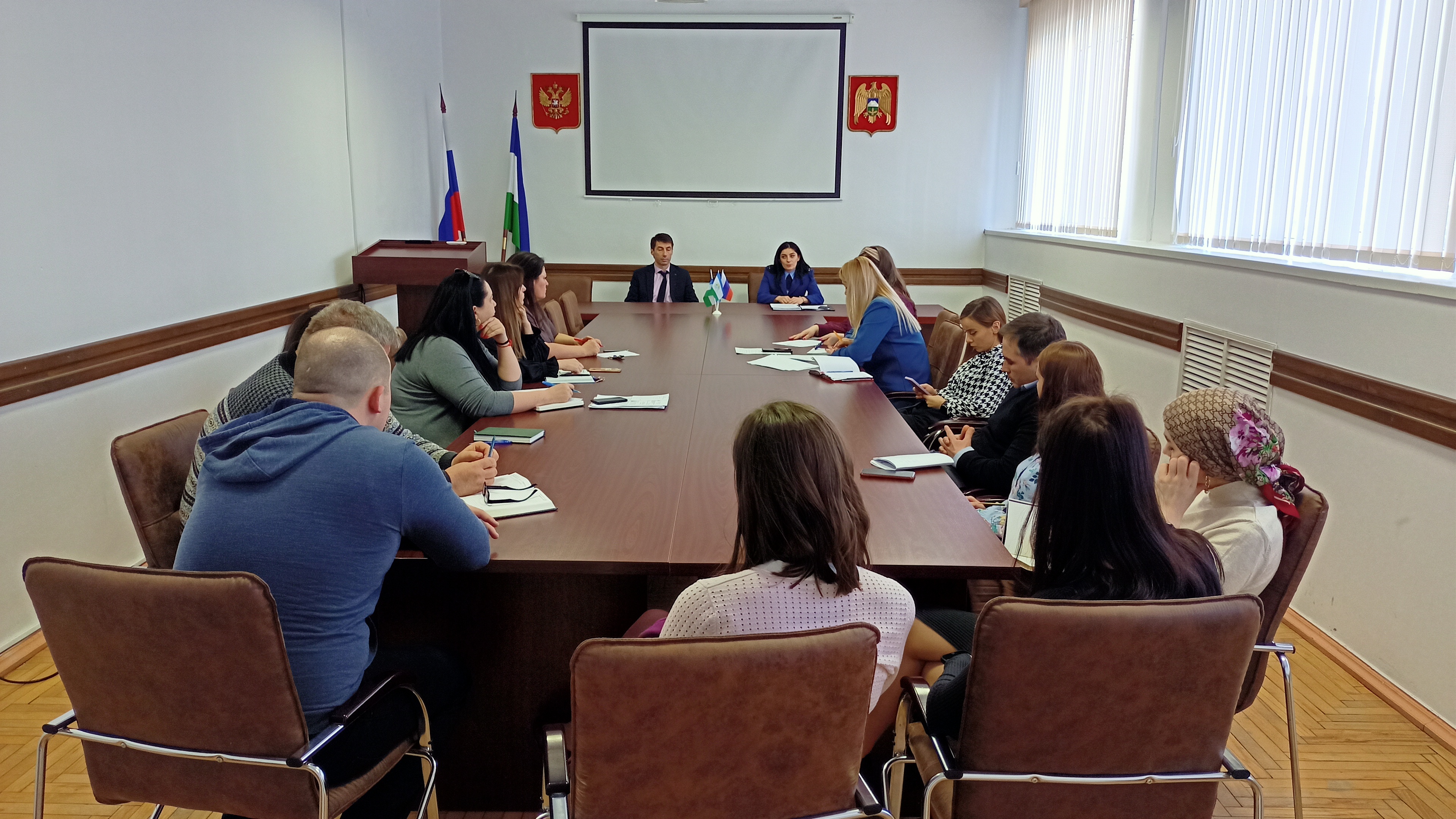 Семинар по требованиям к заполнению сведений о доходах, расходах, об имуществе и обязательствах имущественного характера прошел в Минкурортов КБР